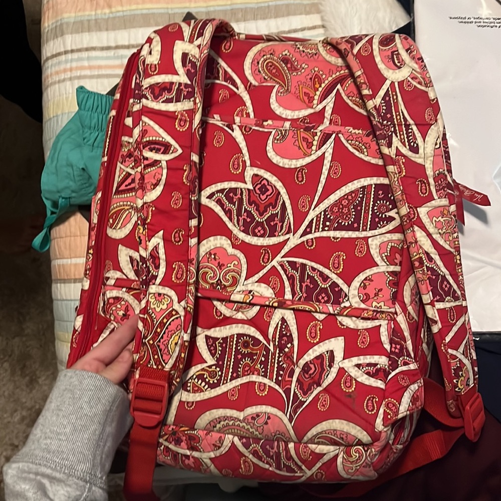 Great Condition, Vera Bradley Backpack - image 2